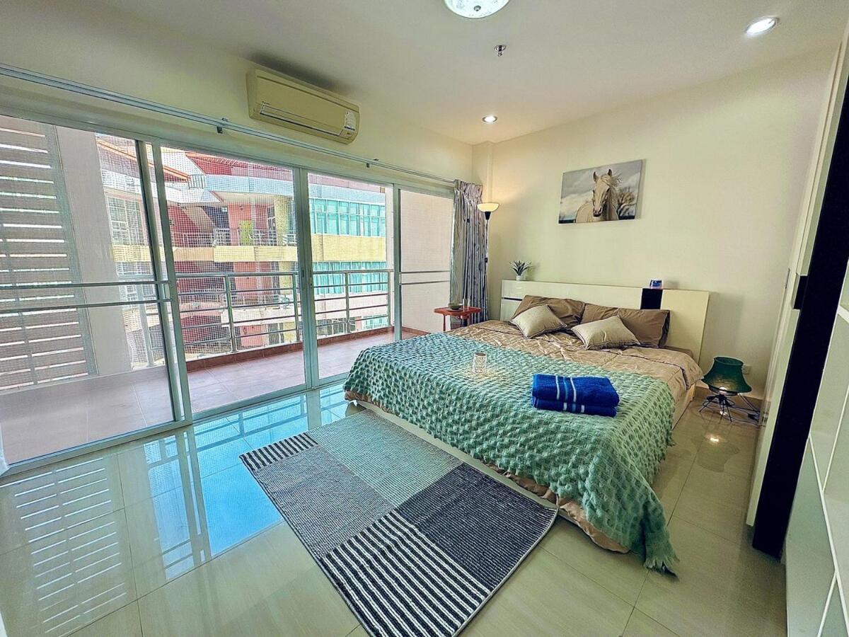 Wisdom Burg Bangsaen, Pool, Gym Aparthotel Ban Rong Khoei Exterior foto